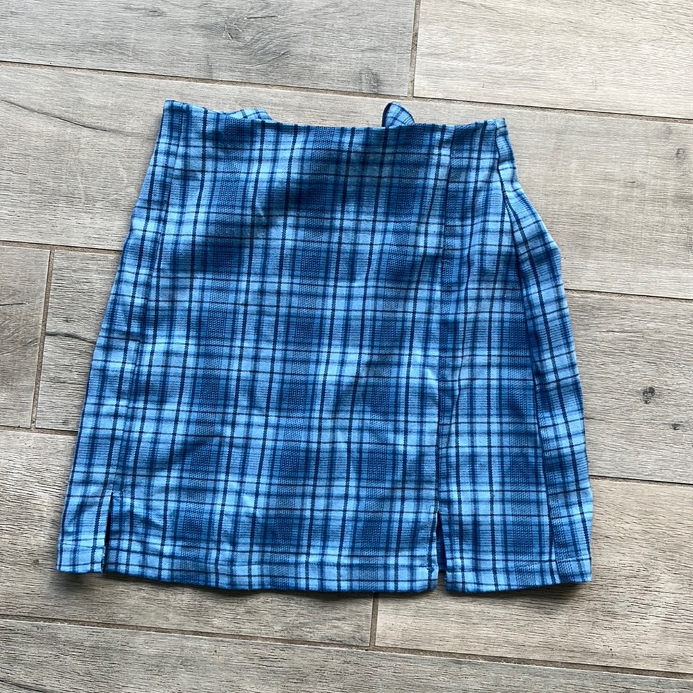 Brandy Melville mini pleated skirt